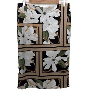 NEW YORK & CO. sz Large Skirt Floral Gold Chains Pencil Stretch Fabric NWT